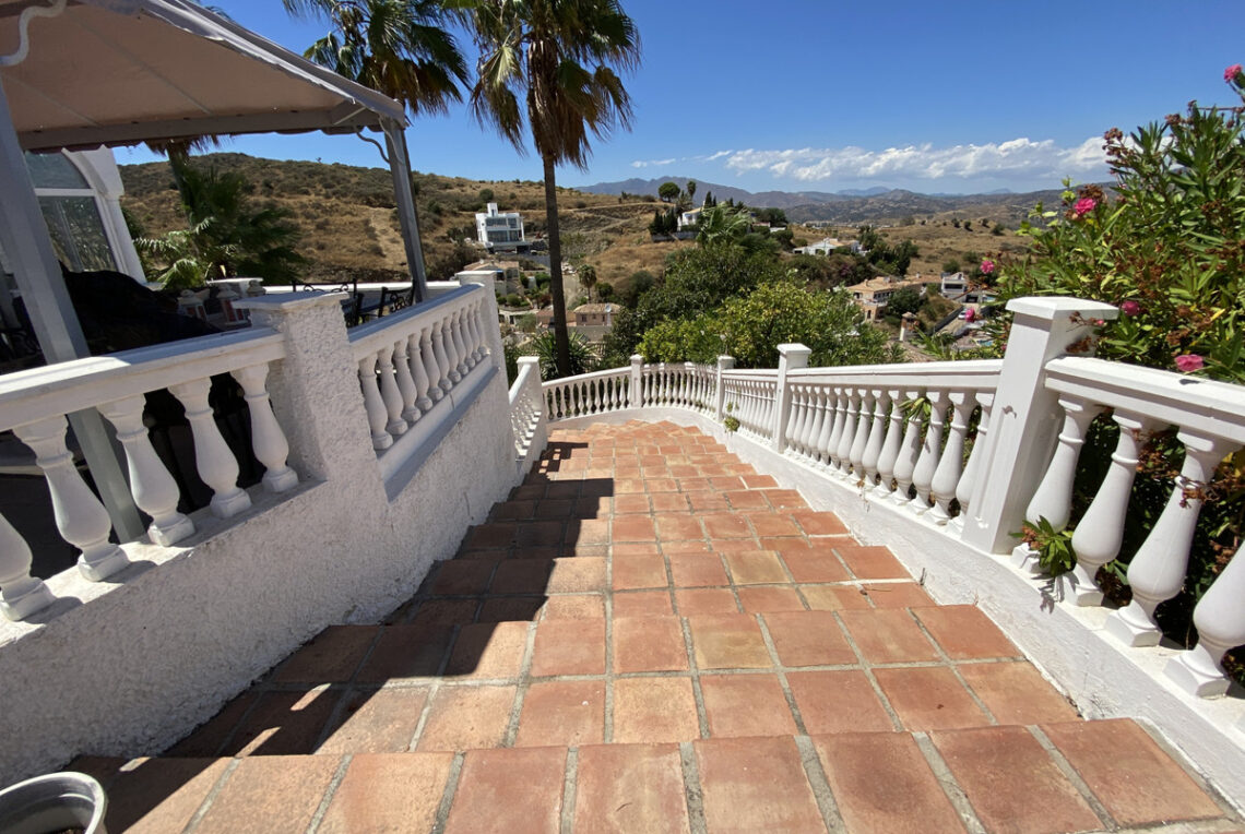 24-613bbc26f32d7013d348ef202dd30a43