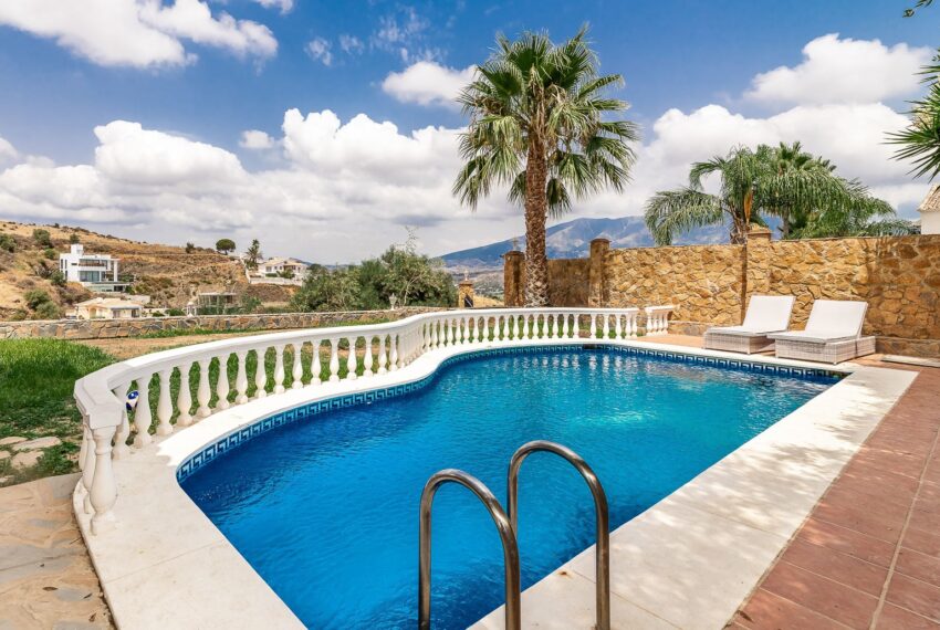 fabulous-villa-with-marvellous-views-in-mijas (13)