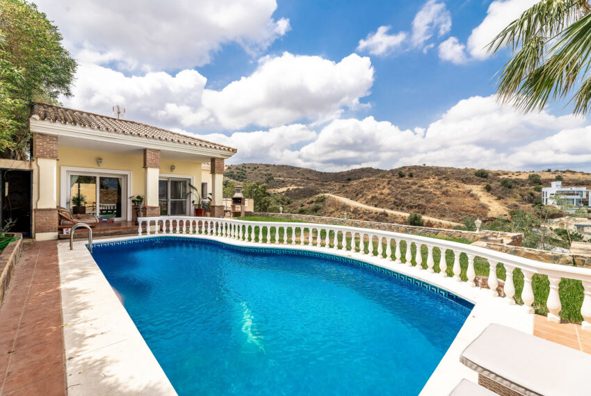 fabulous-villa-with-marvellous-views-in-mijas (14)