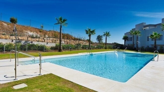 A5_Natura_townhouses_pool_Oct-2020-880x370