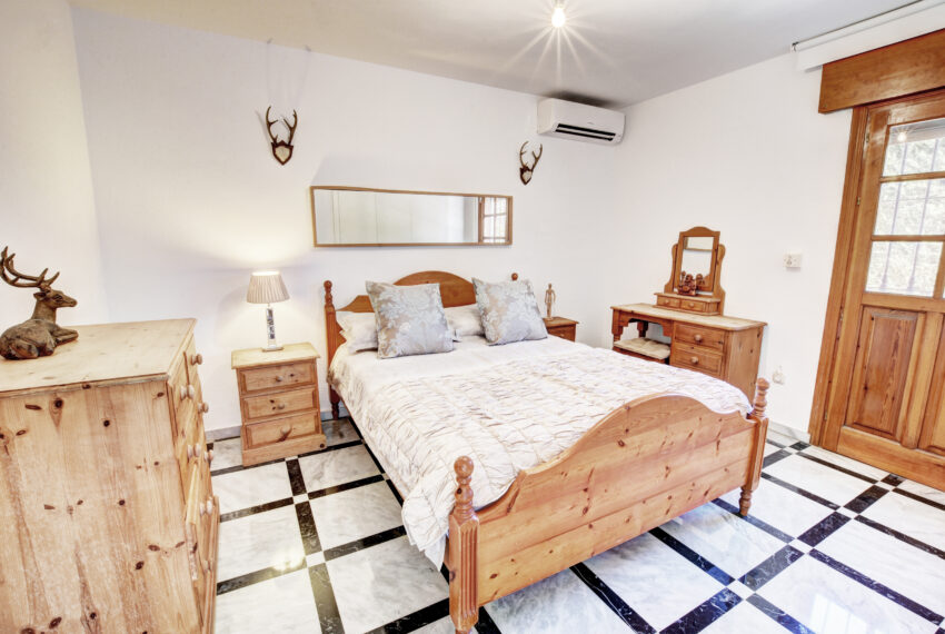Villa for Sale in Cerrado de Aguila 2023-11-22 241_2_3_4_5