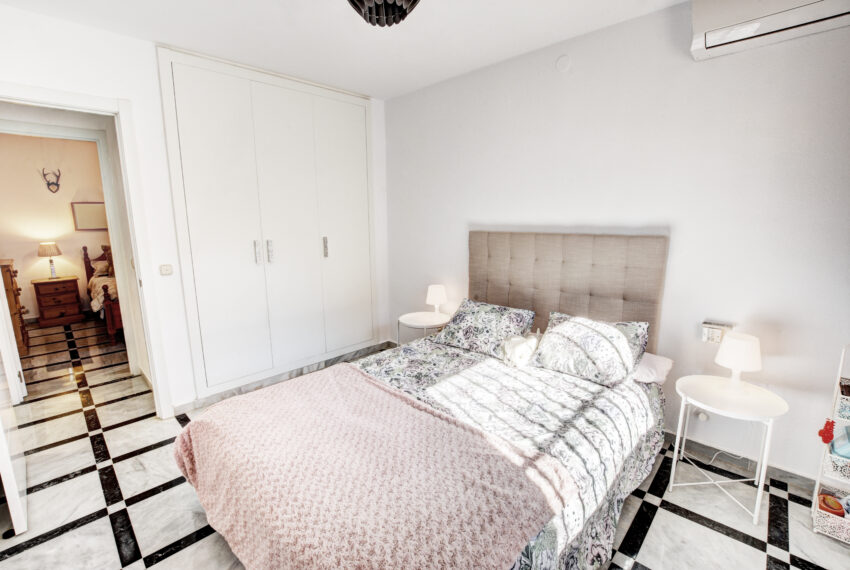 Villa for Sale in Cerrado de Aguila 2023-11-22 266_67_68_69_70