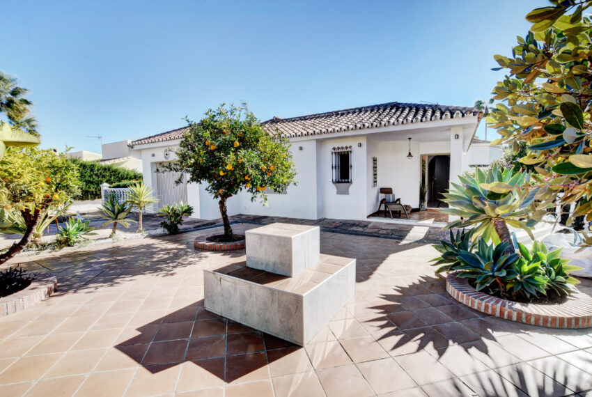 Villa for Sale in Cerrado de Aguila 2023-11-22 291_2_3_4_5