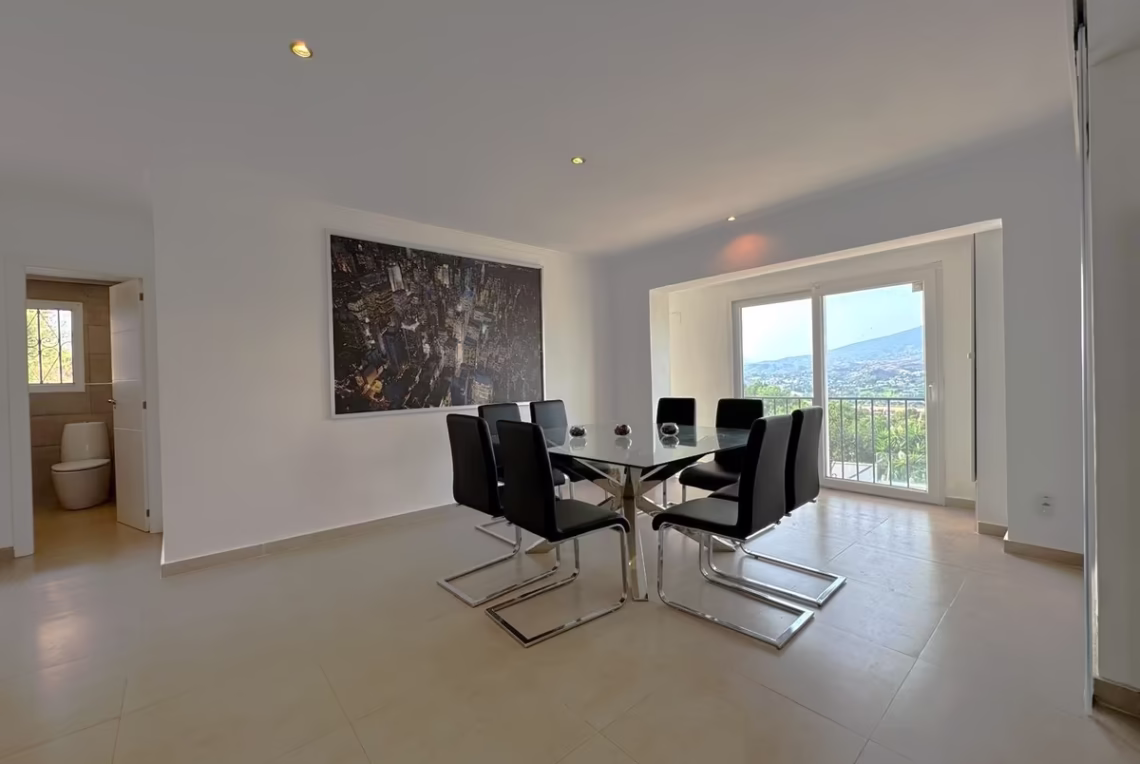 0a2ae1cd-4549-454a-a17d-3353bd552c3b