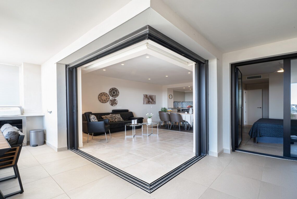 12-53013098fcab6c38b1379cd33298e050