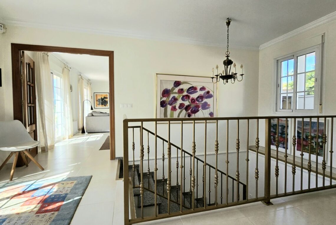 22-864061d7ff0201b881095f0b5aa938f1