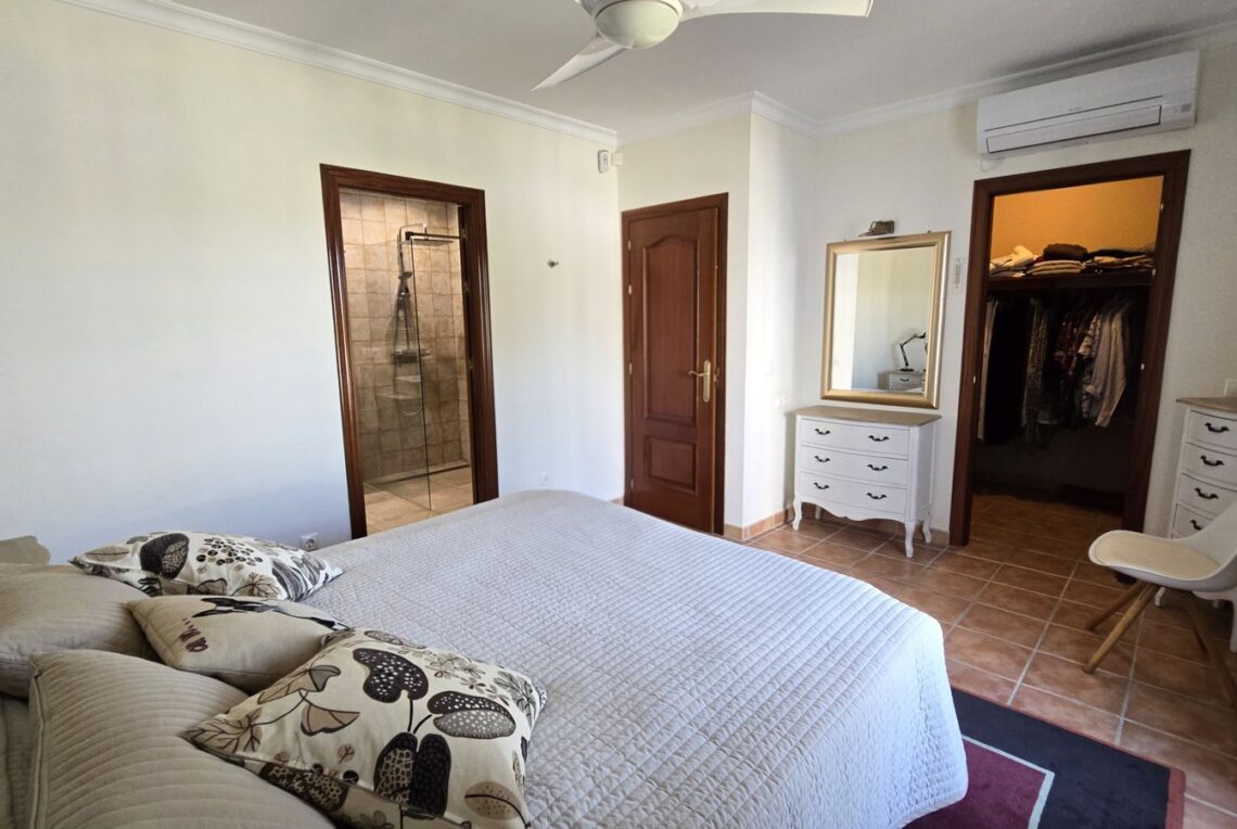 31-c5828d4aecc2629d9e8e544da97176d7